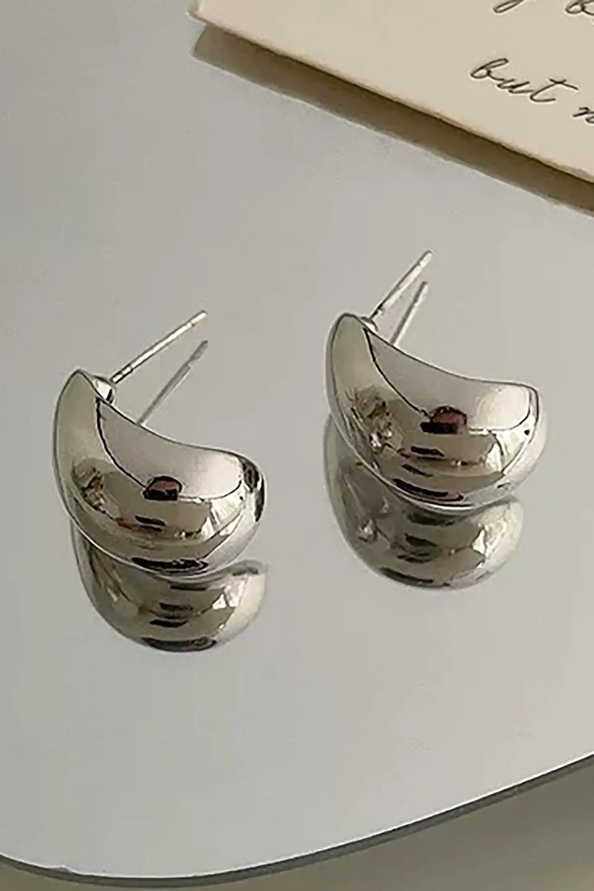 Gümüş Renk Çelik Küpe (Çift)