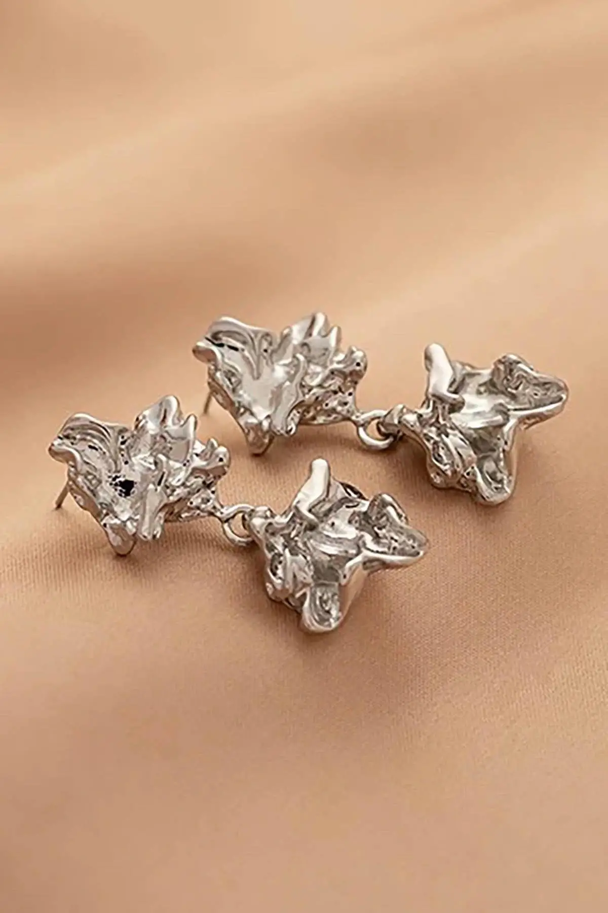 Gümüş Renk Çelik Küpe (Çift)