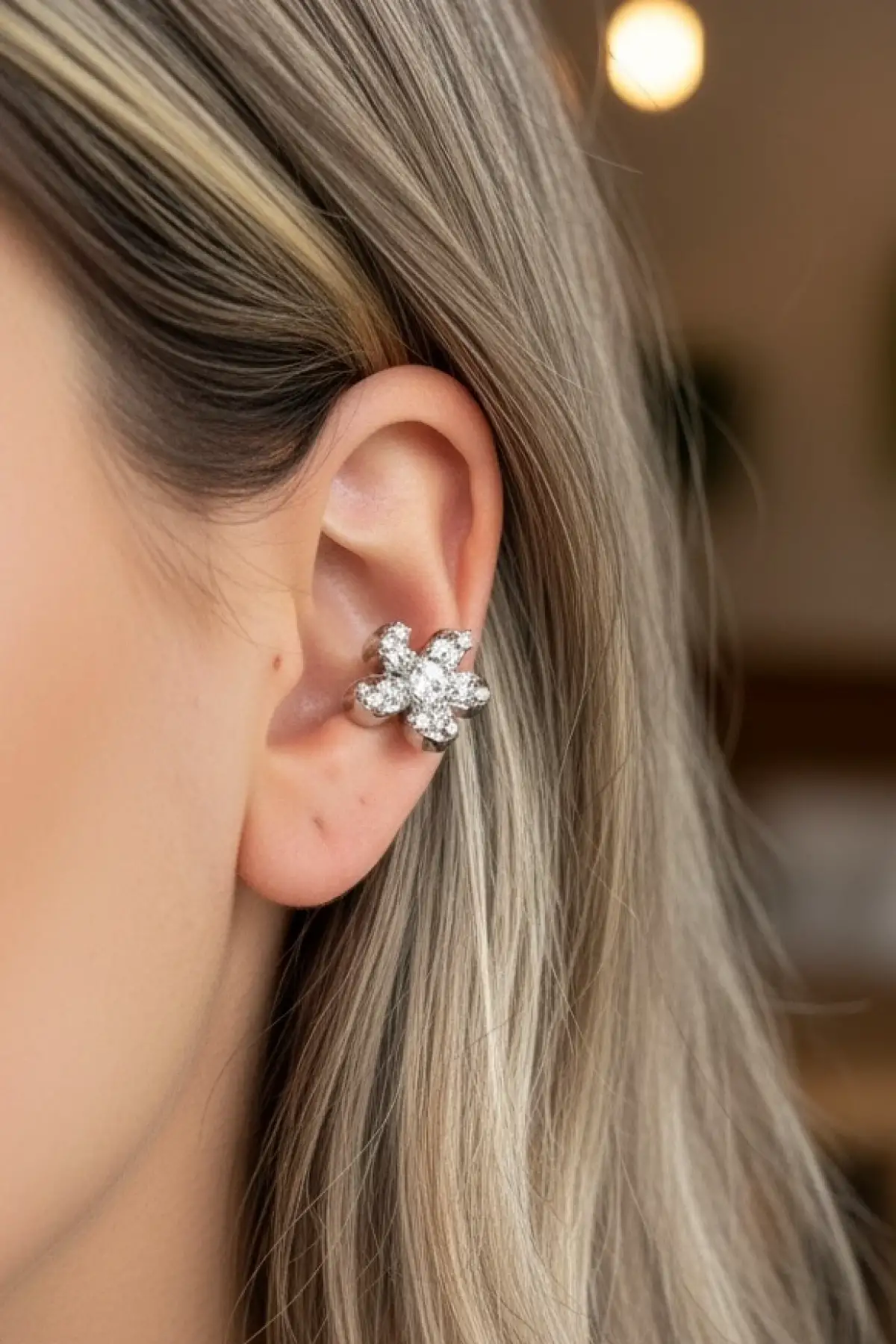 Gümüş Renk Çiçek Figürlü 14K Altın Kaplama TX Ear Cuff (Tek)