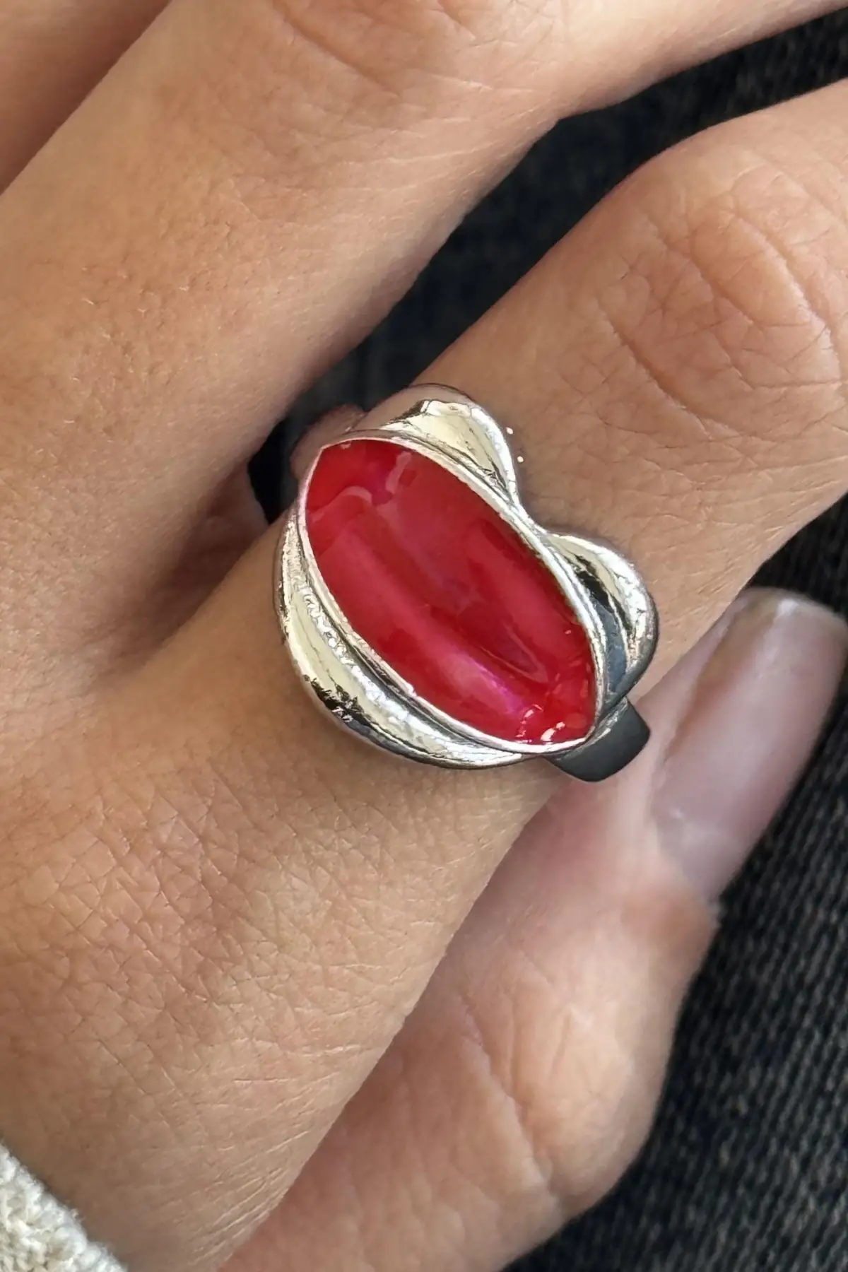 Gümüş Renk Dudak Figürlü Ayarlanabilir Yüzük