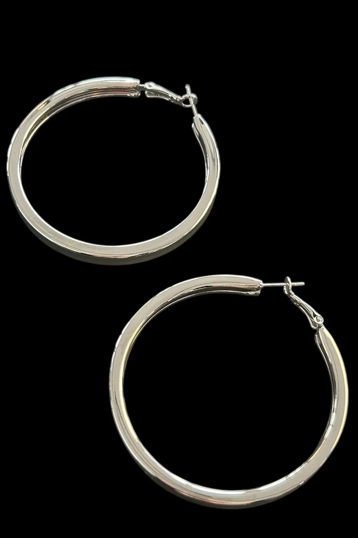 Gümüş Renk Halka Küpe (Çift)