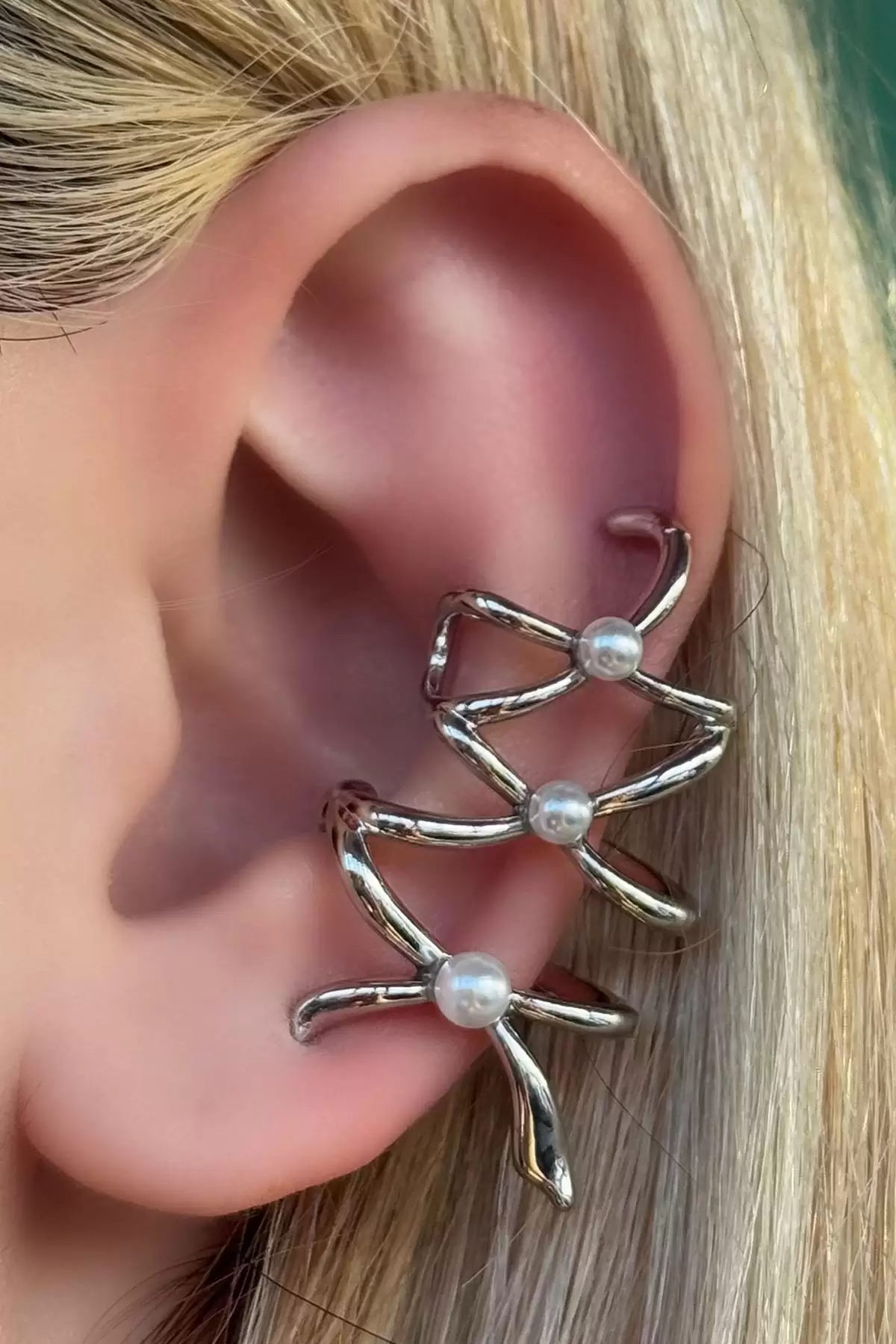Gümüş Renk İnci Detaylı Ear Cuff Küpe (Tek)