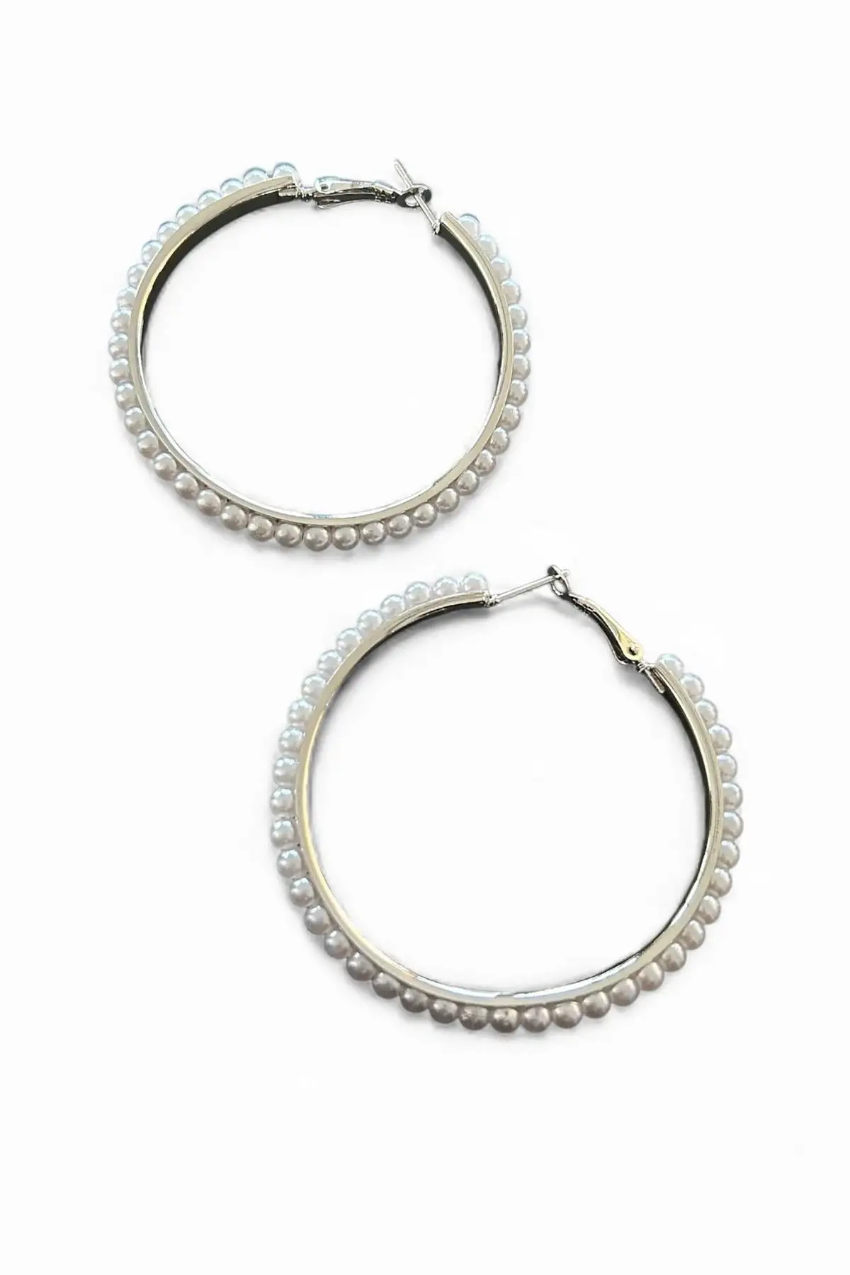 Gümüş Renk İnci Detaylı Halka Küpe (Çift)