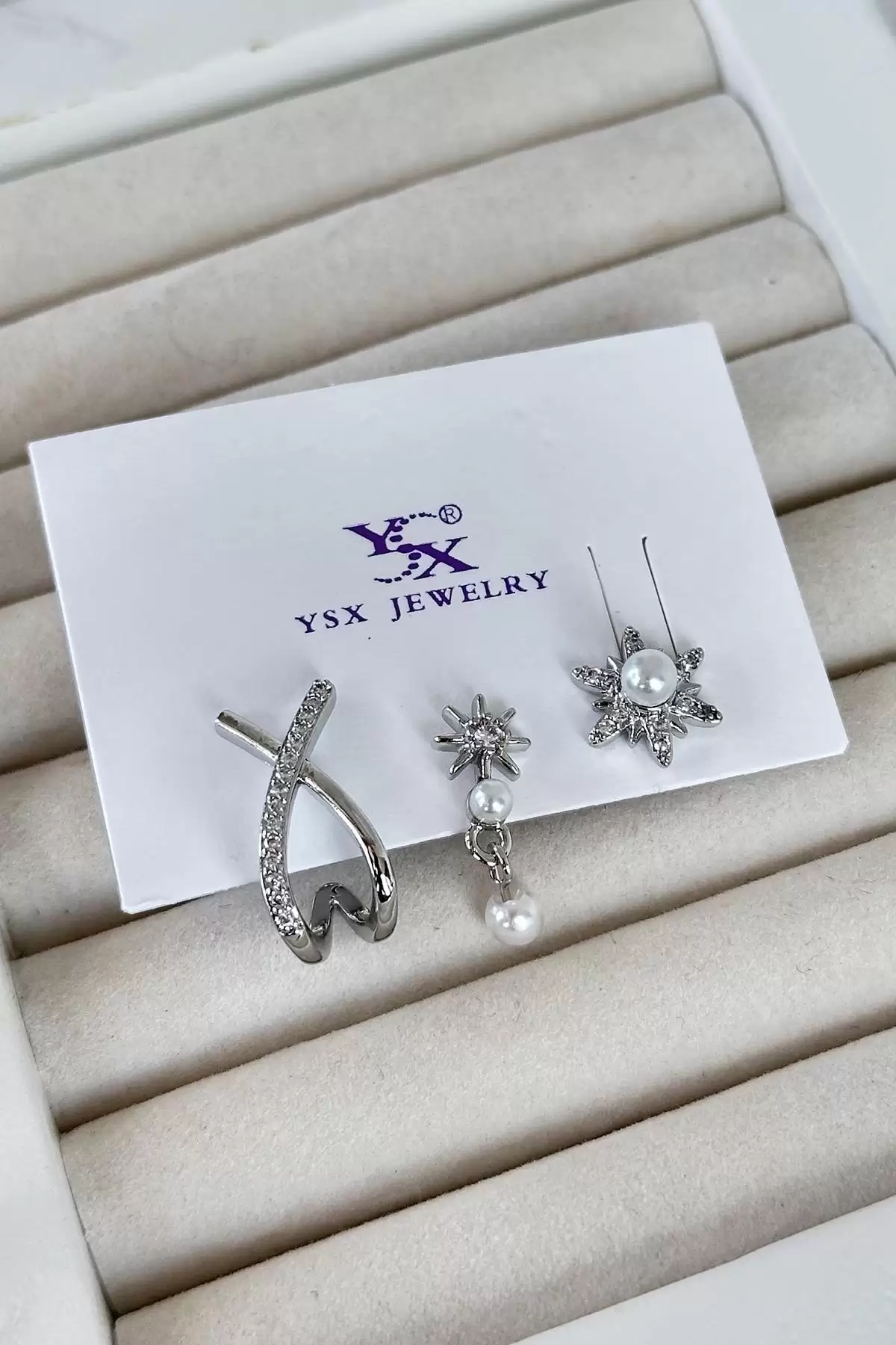 Gümüş Renk İnci Ve Taş Detaylı VİP 3lü YSX Küpe Set