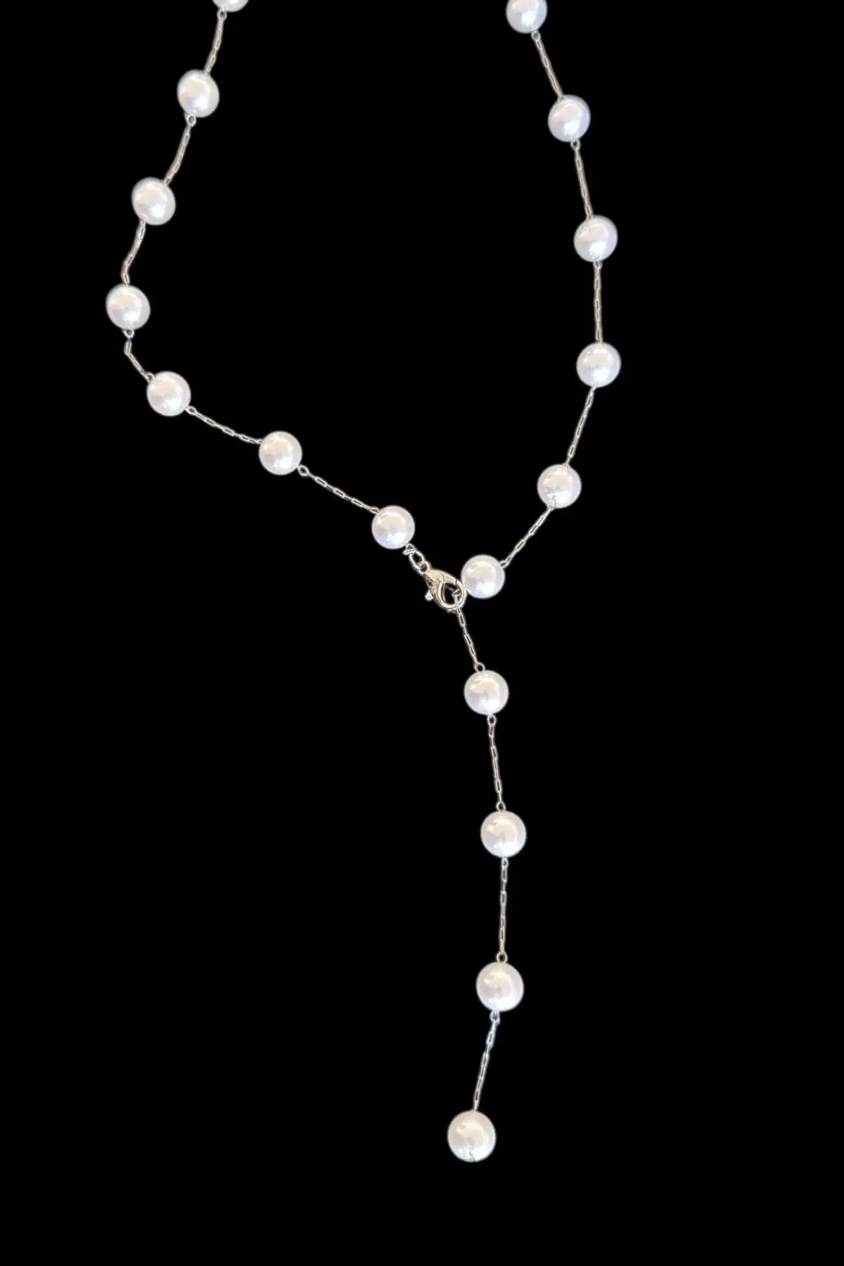 Gümüş Renk İncili Çelik Kolye