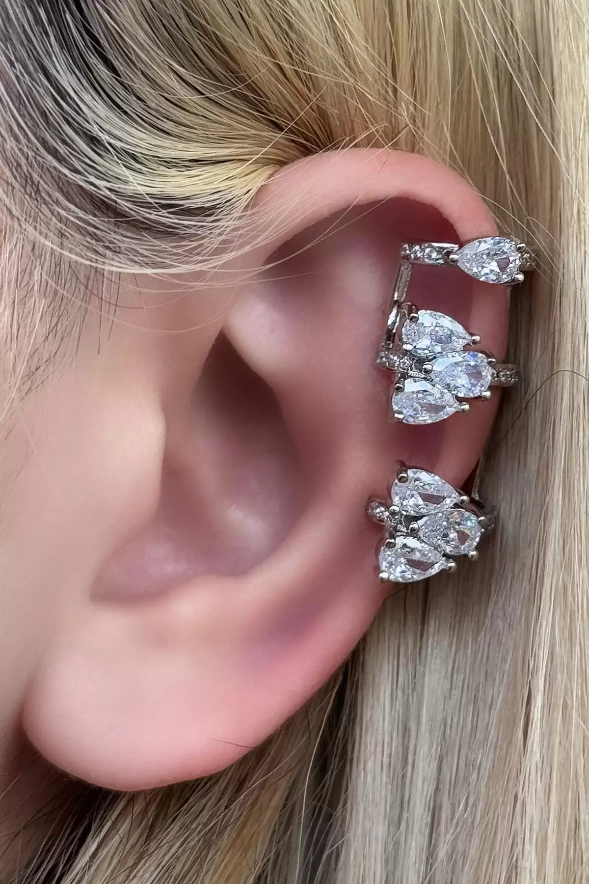 Gümüş Renk Kalp Figürlü Ear Cuff Küpe (Tek)