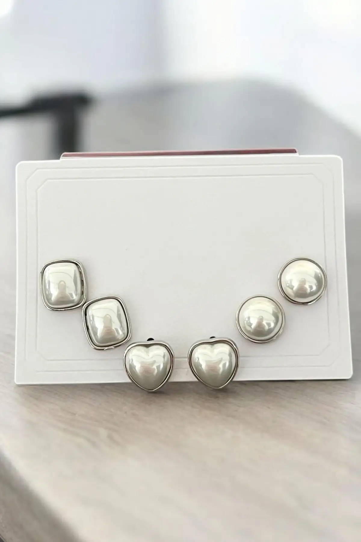 Gümüş Renk Kalp Figürlü İnci Detaylı 6lı Küpe Set