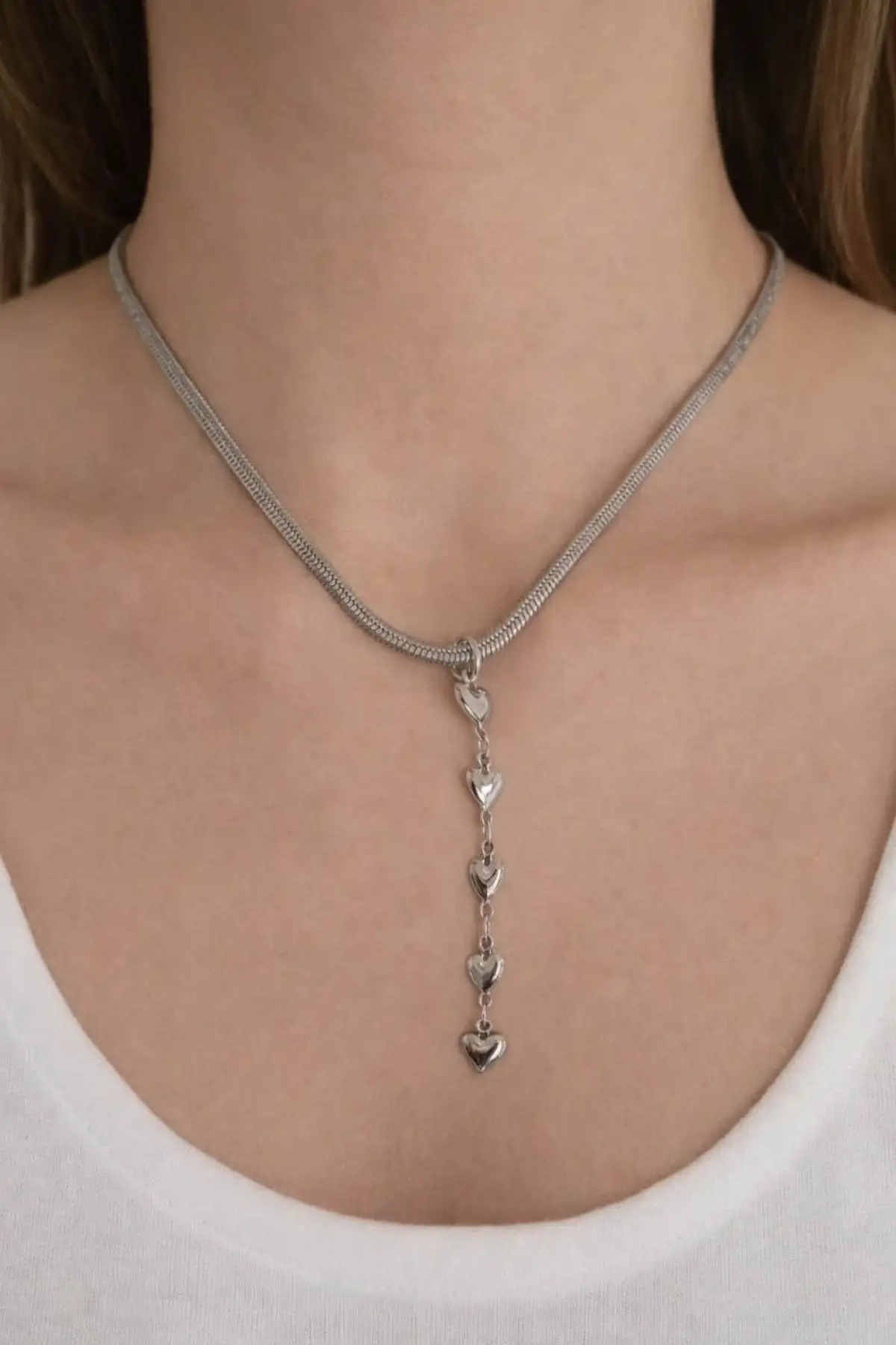 Gümüş Renk Kalp Figürlü İtalyan Zincir Detaylı Çelik Kolye