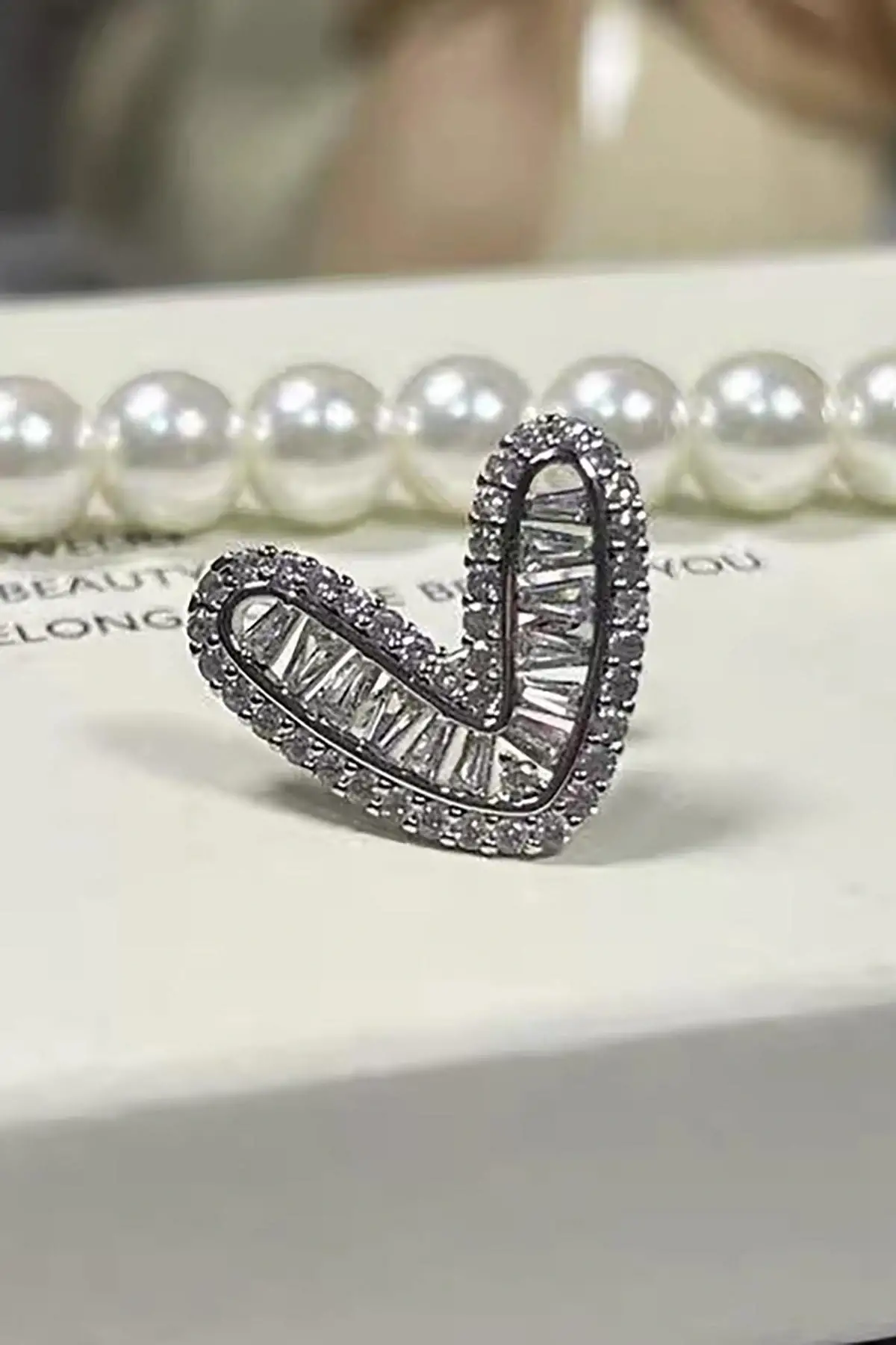 Gümüş Renk Kalp Figürlü Taş Detaylı Ear Cuff (Tek)