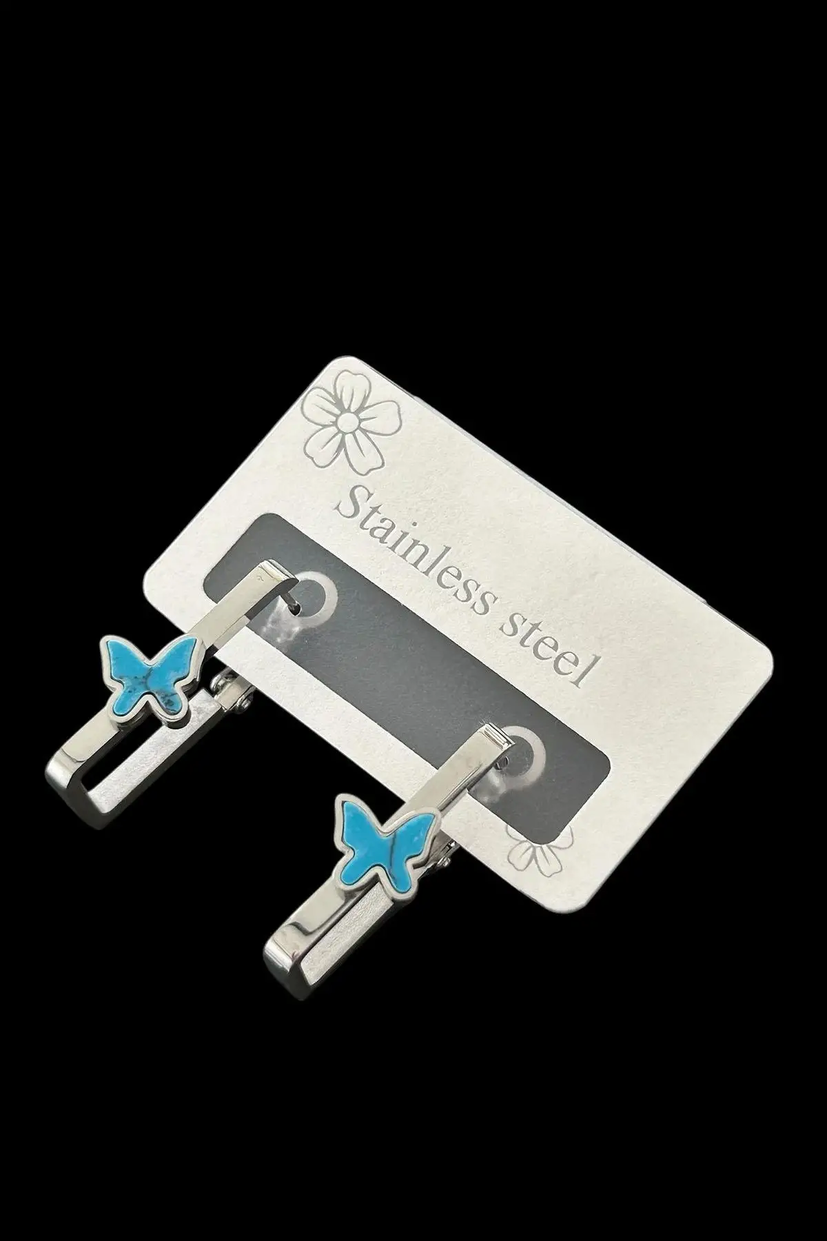 Gümüş Renk Kelebek Figürlü Çelik Küpe (Çift)