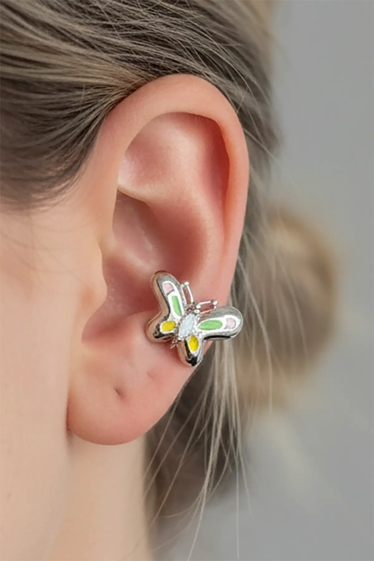 Gümüş Renk Kelebek Figürlü Taş Detaylı 14K Altın Kaplama TX Ear Cuff (Tek)