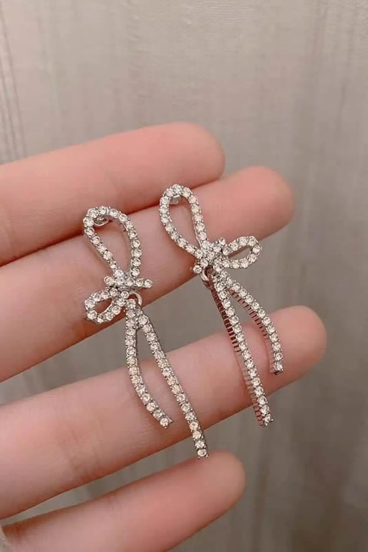 Gümüş Renk Kurdele 14k Altın Kaplama Küpe (Çift)