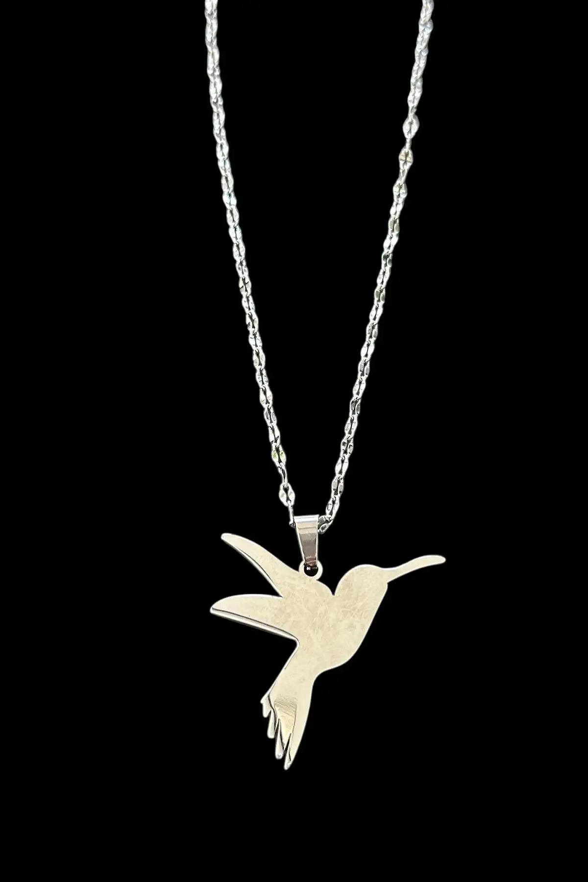 Gümüş Renk Kuş Figürlü Çelik Kolye