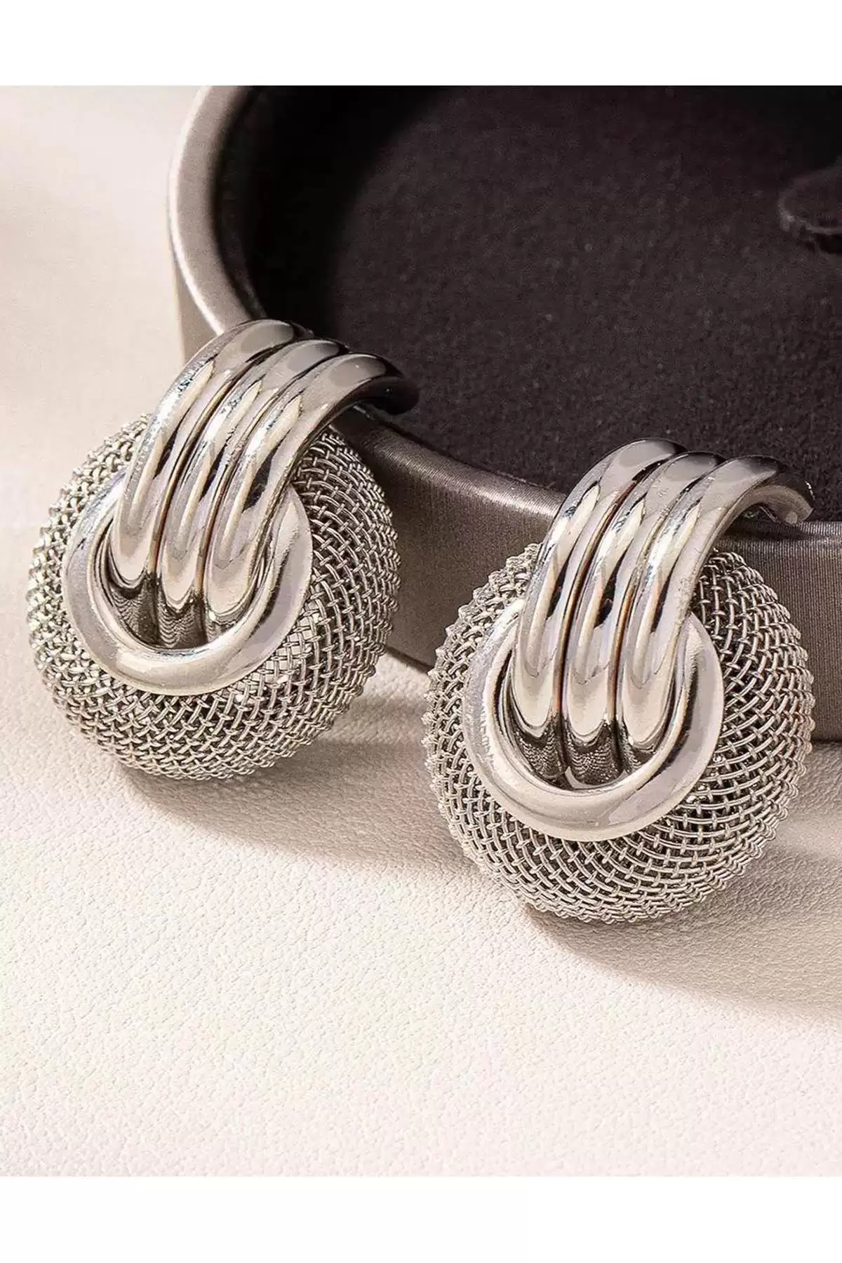 Gümüş Renk Metal Küpe (Çift)