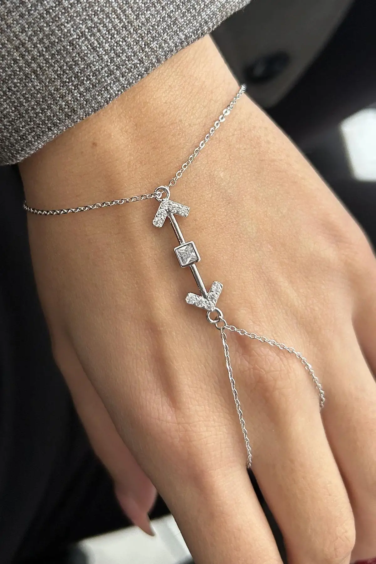 Gümüş Renk Ok Figürlü 14K Altın Kaplama TX Şahmeran