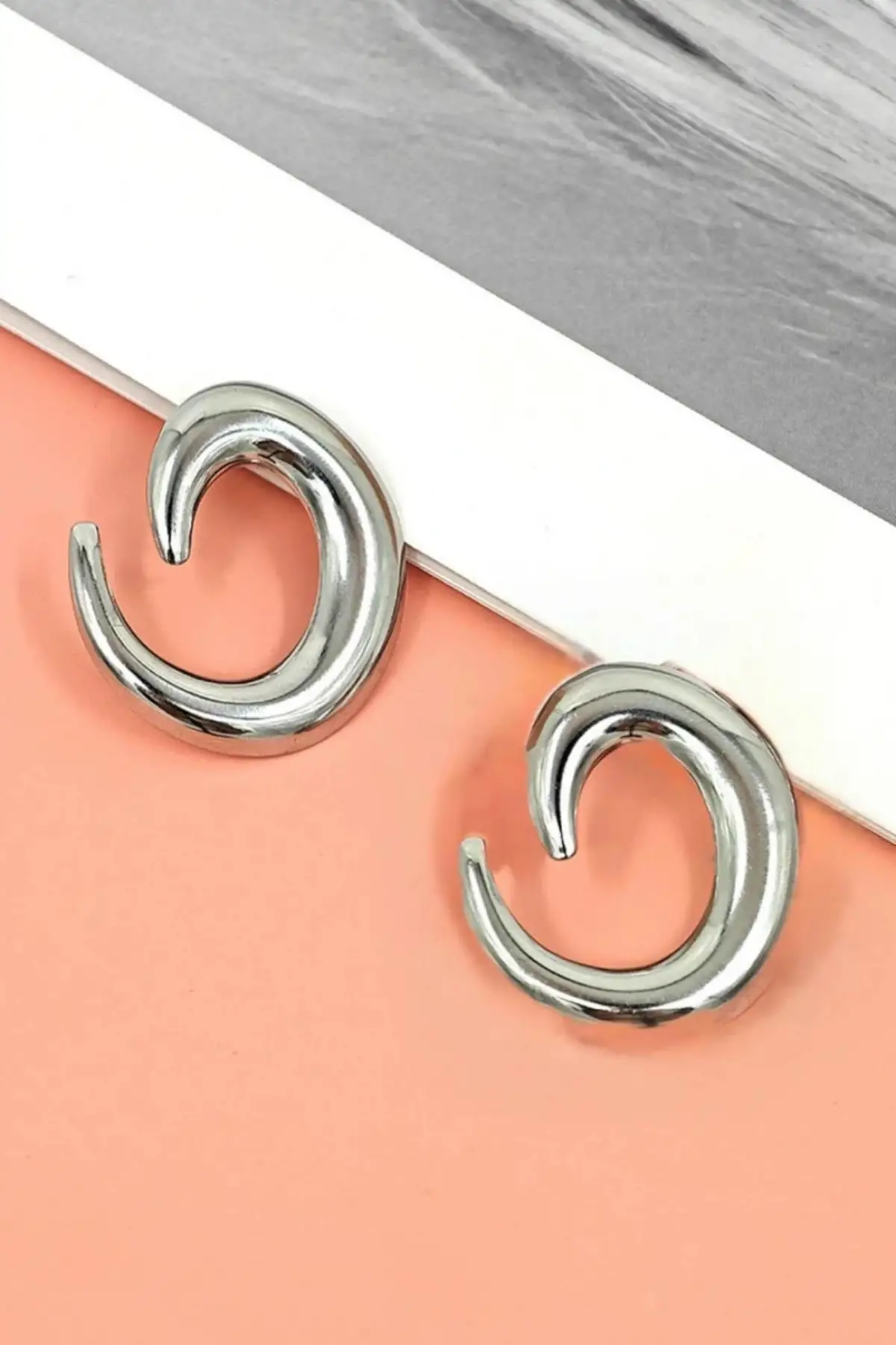 Gümüş Renk Oval Çelik Küpe (Çift)