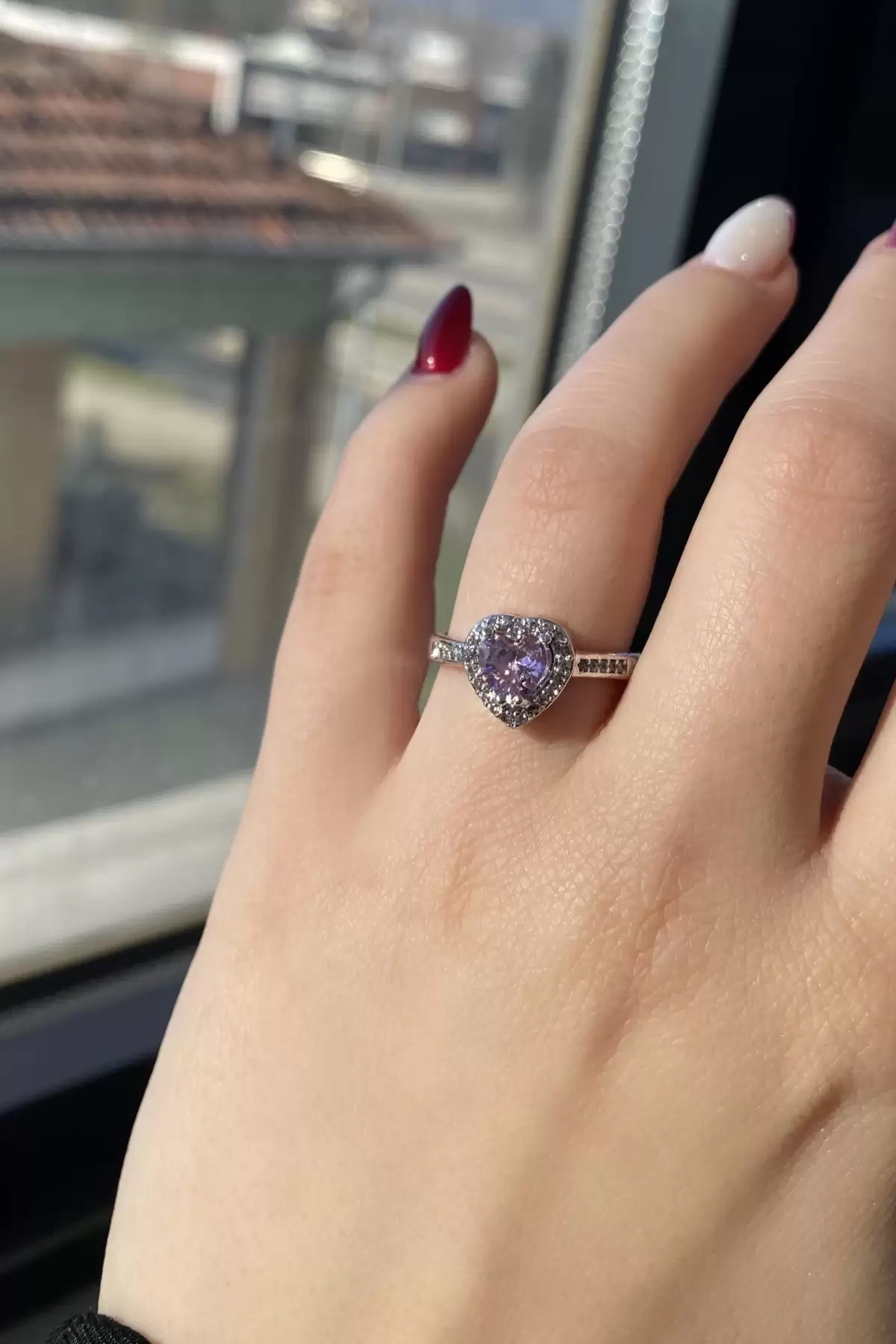 Gümüş Renk Pembe Taş Detaylı Pandora Yüzük