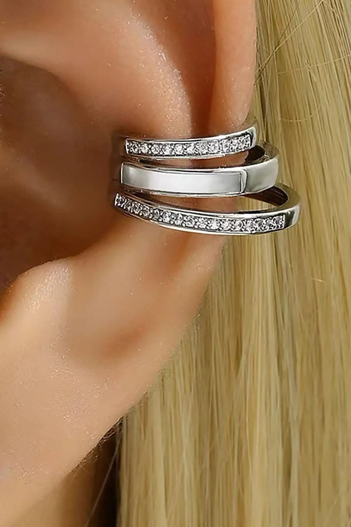 Gümüş Renk Taş Detaylı 14K Altın Kaplama TX Ear Cuff (Tek)