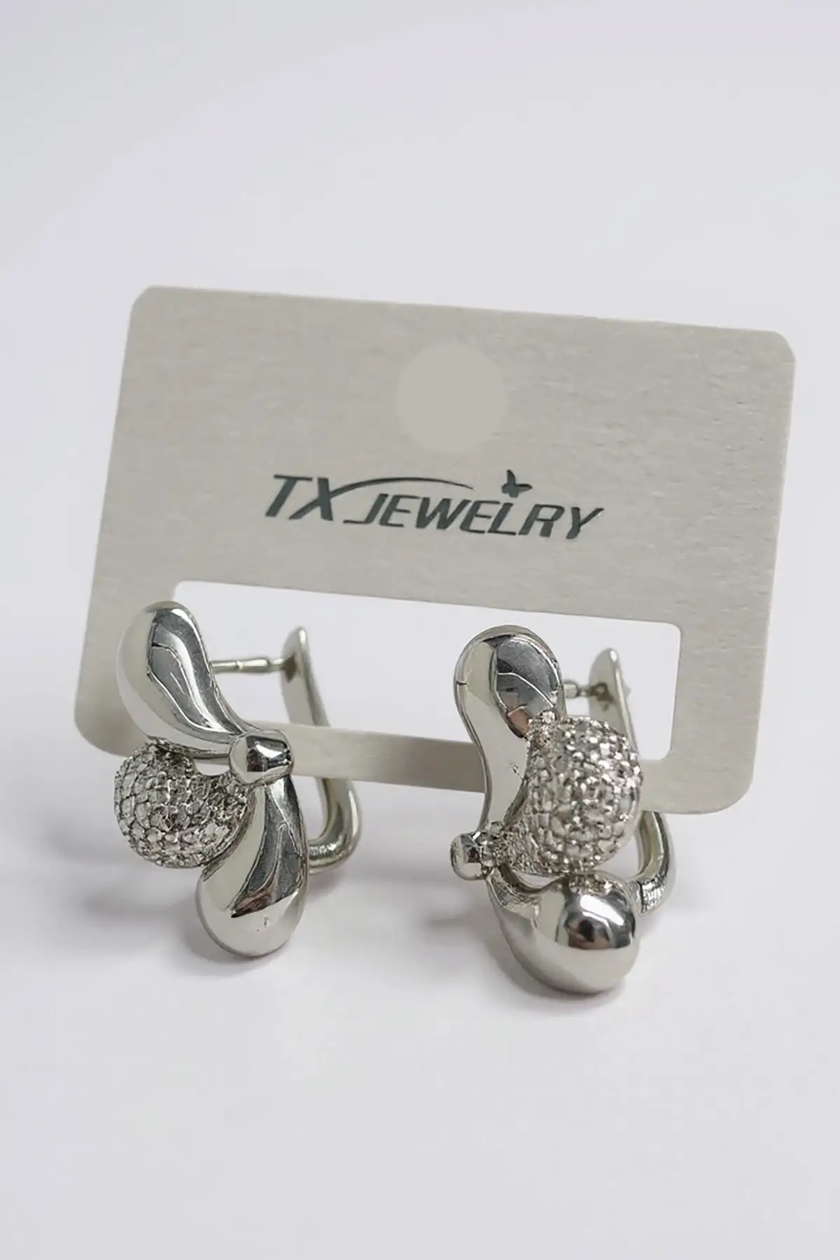 Gümüş Renk Taş Detaylı 14K Altın Kaplama TX Küpe (Çift)