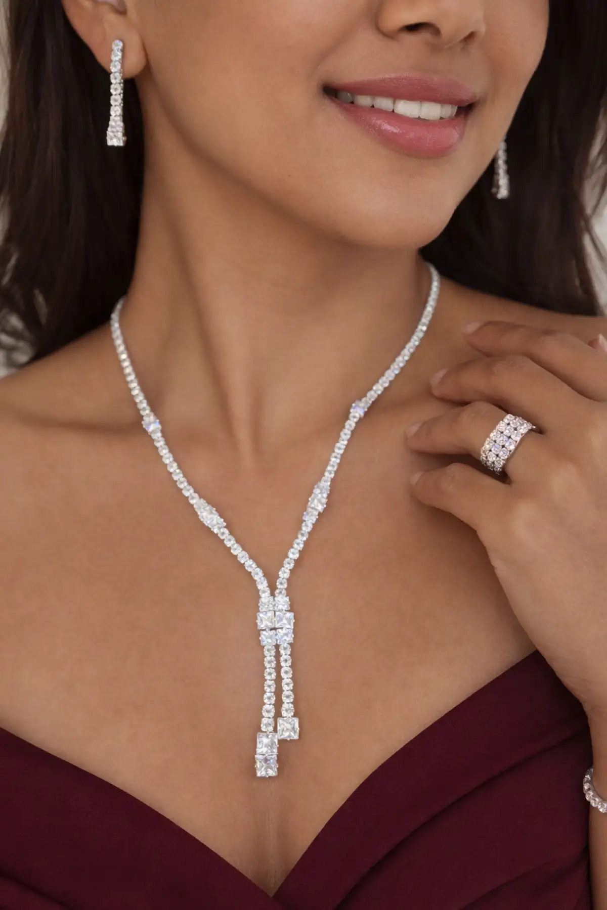 Gümüş Renk Taş Detaylı 4lü Abiye Set