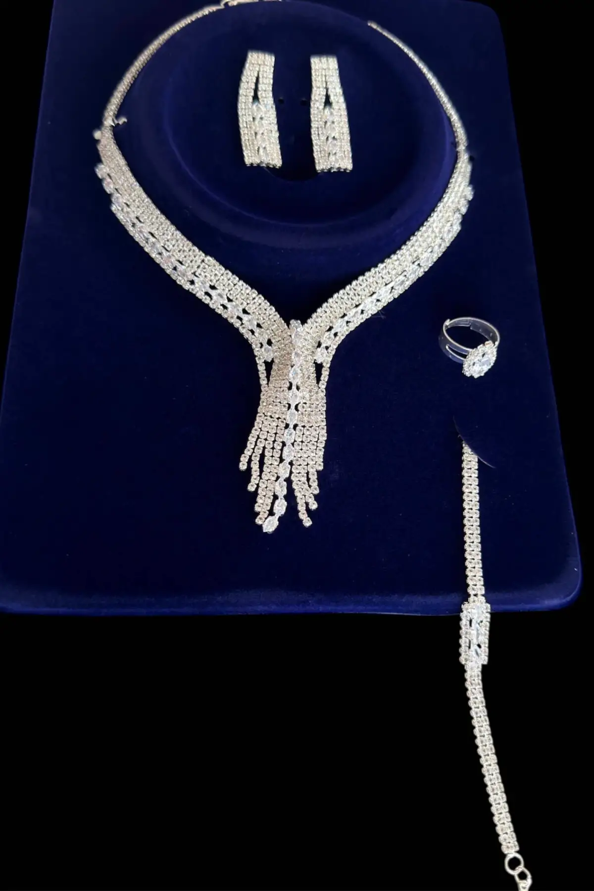 Gümüş Renk Taş Detaylı 4lü Abiye Set