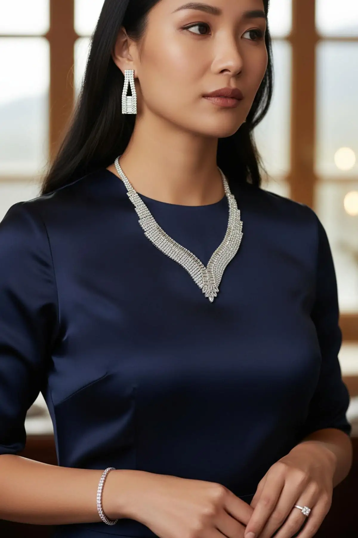 Gümüş Renk Taş Detaylı 4lü Abiye Set