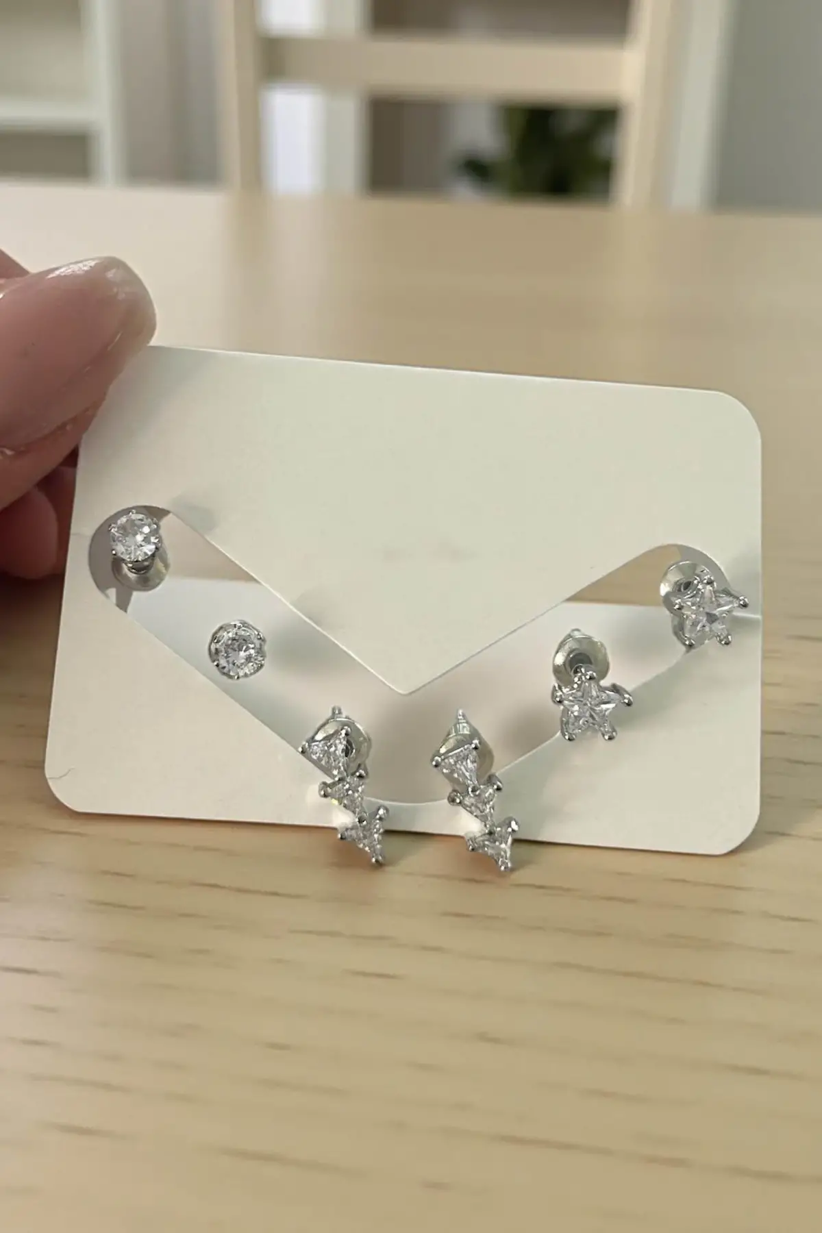 Gümüş Renk Taş Detaylı 6lı Küpe Set