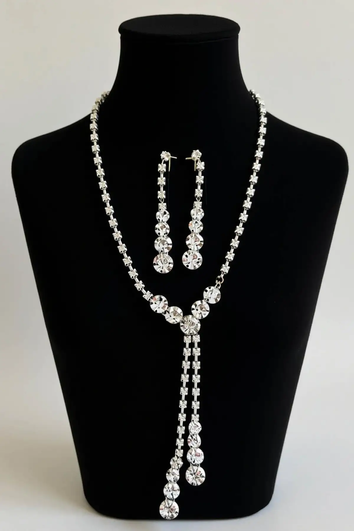 Gümüş Renk Taş Detaylı Abiye Set