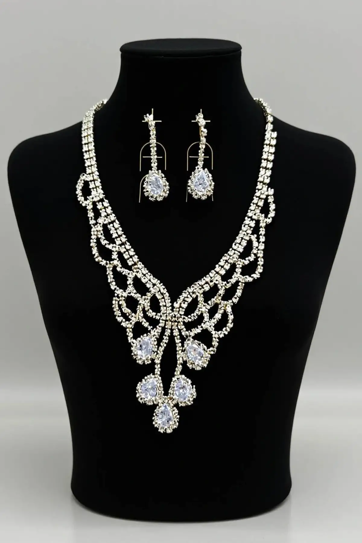 Gümüş Renk Taş Detaylı Abiye Set