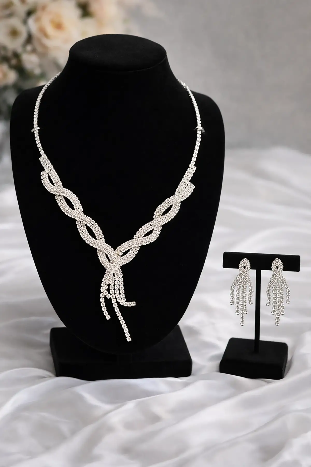 Gümüş Renk Taş Detaylı Abiye Set