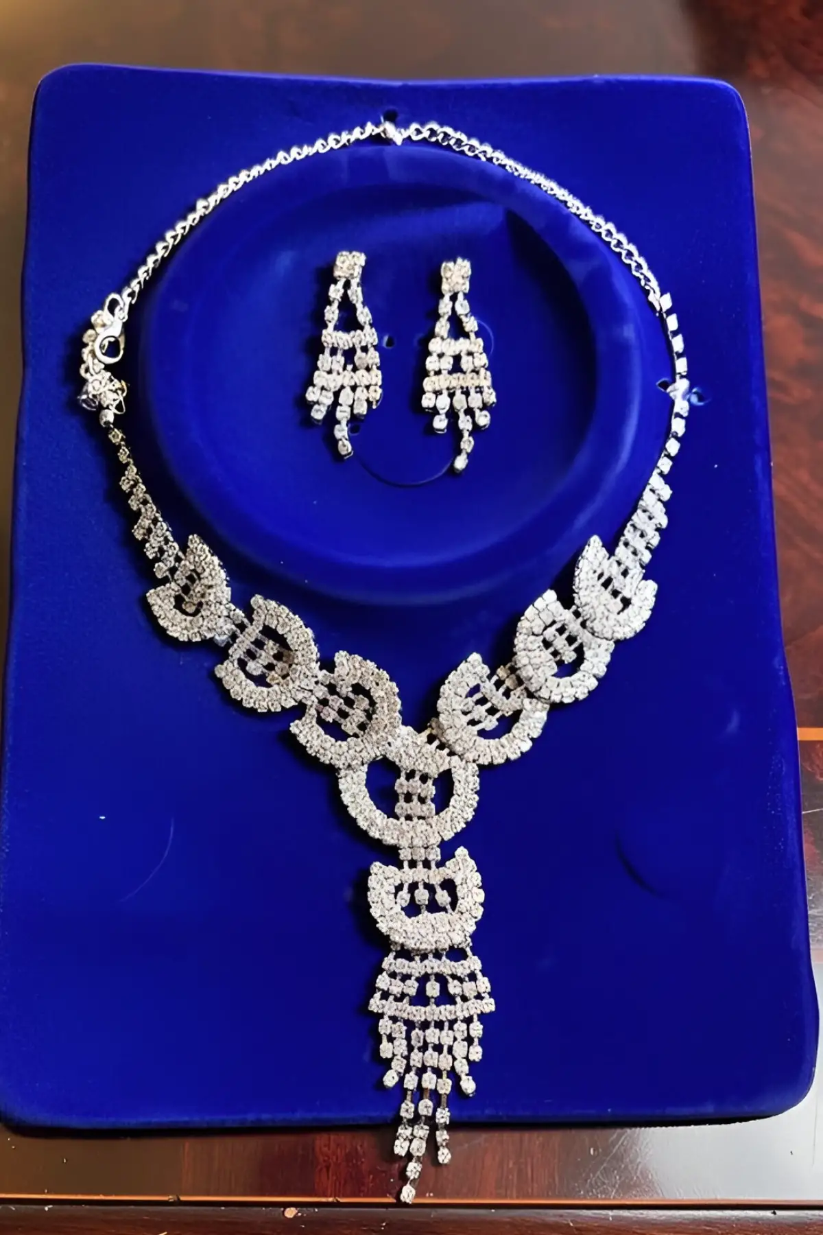 Gümüş Renk Taş Detaylı Abiye Set