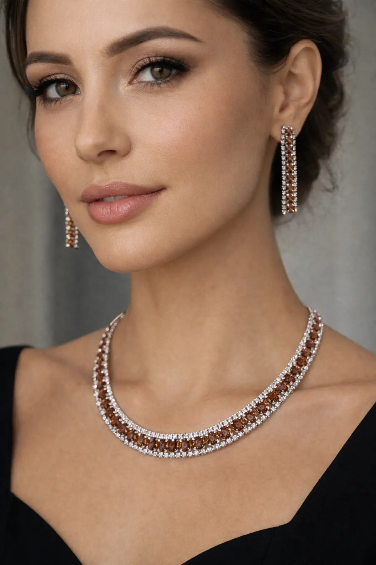 Gümüş Renk Taş Detaylı Abiye Set