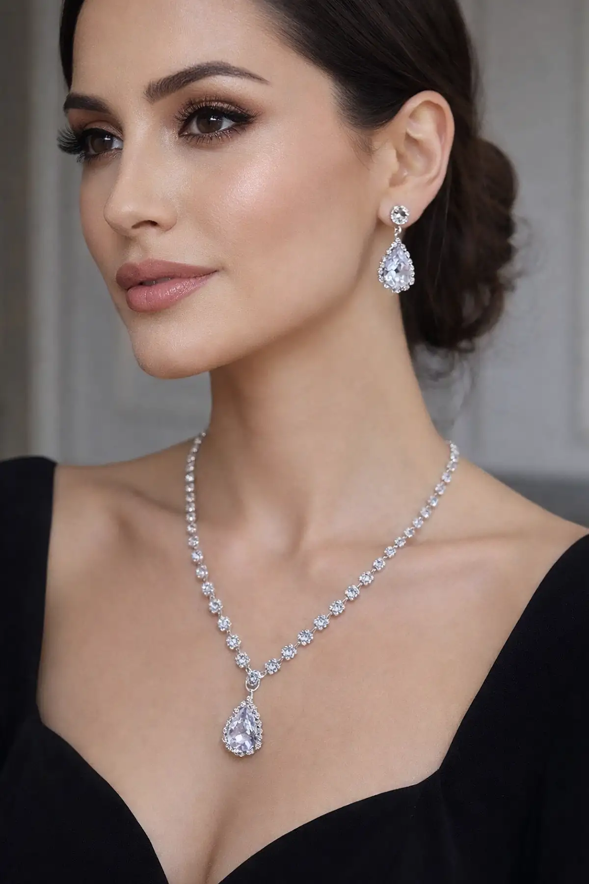 Gümüş Renk Taş Detaylı Abiye Set