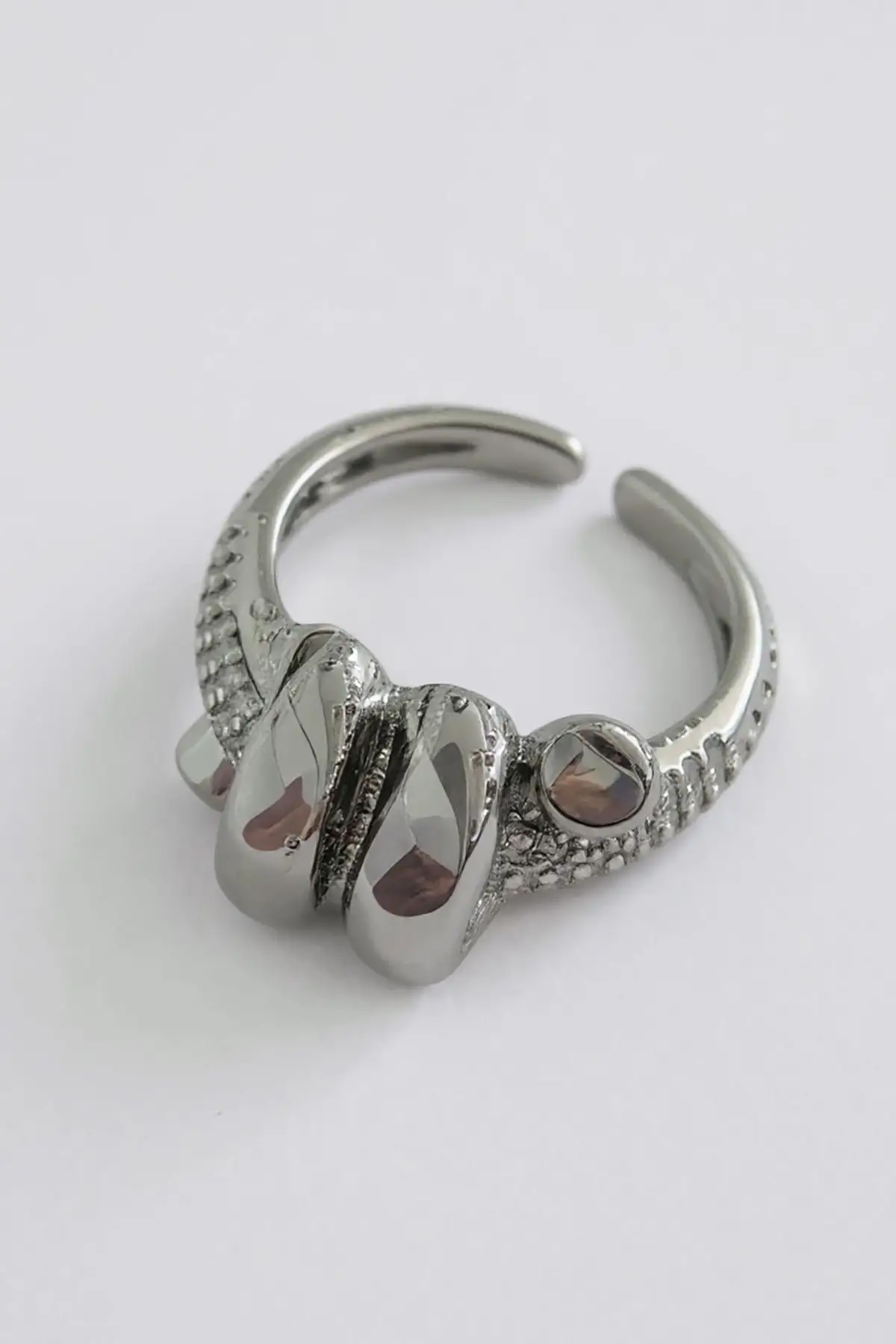 Gümüş Renk Taş Detaylı Ayarlanabilir Çelik Yüzük