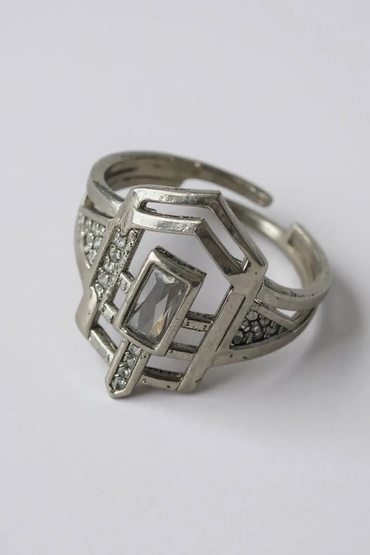 Gümüş Renk Taş Detaylı Ayarlanabilir Yüzük