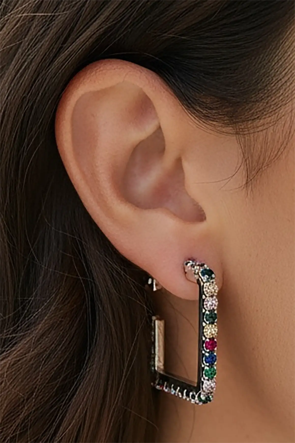 Gümüş Renk Taş Detaylı Çelik Kare Küpe (Çift)