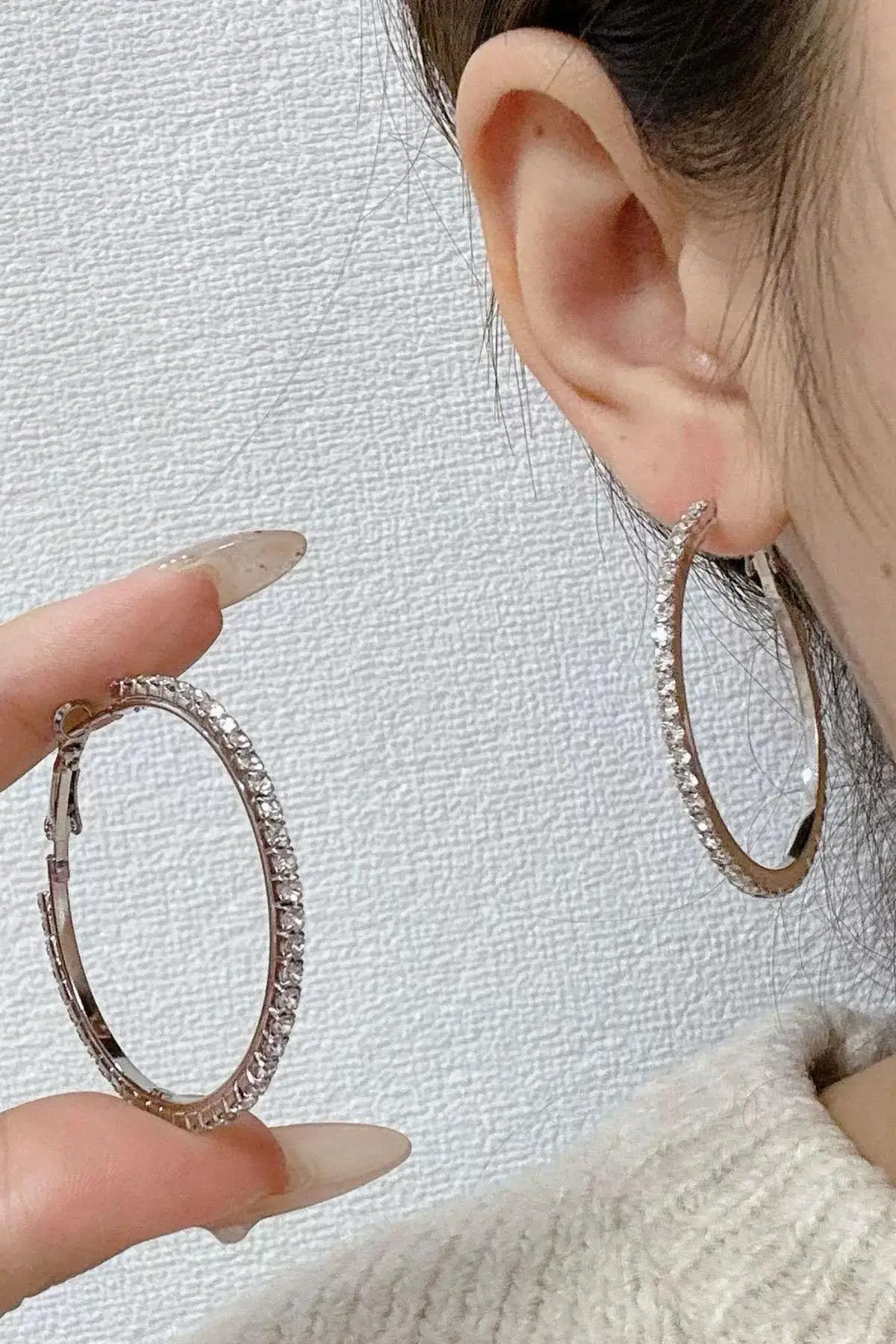 Gümüş Renk Taş Detaylı Halka Küpe 45Mm (Çift)