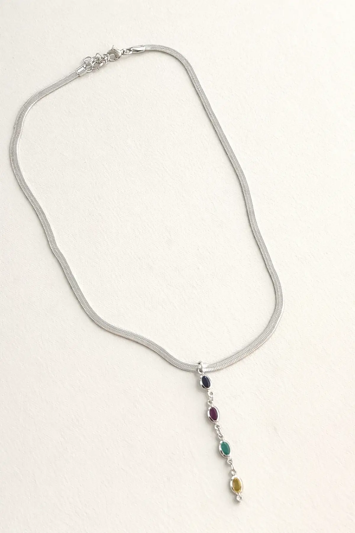 Gümüş Renk Taş Detaylı İtalyan Zincir Detaylı Çelik Kolye