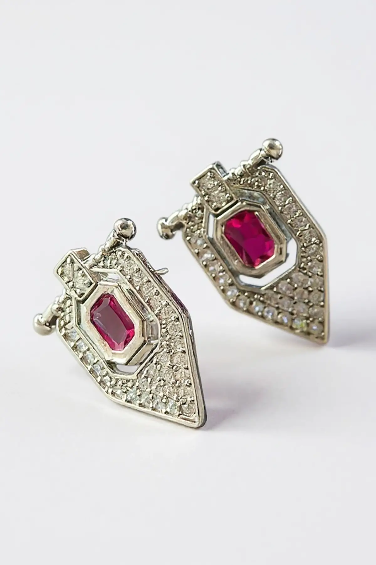 Gümüş Renk Taş Detaylı Küpe (Çift)