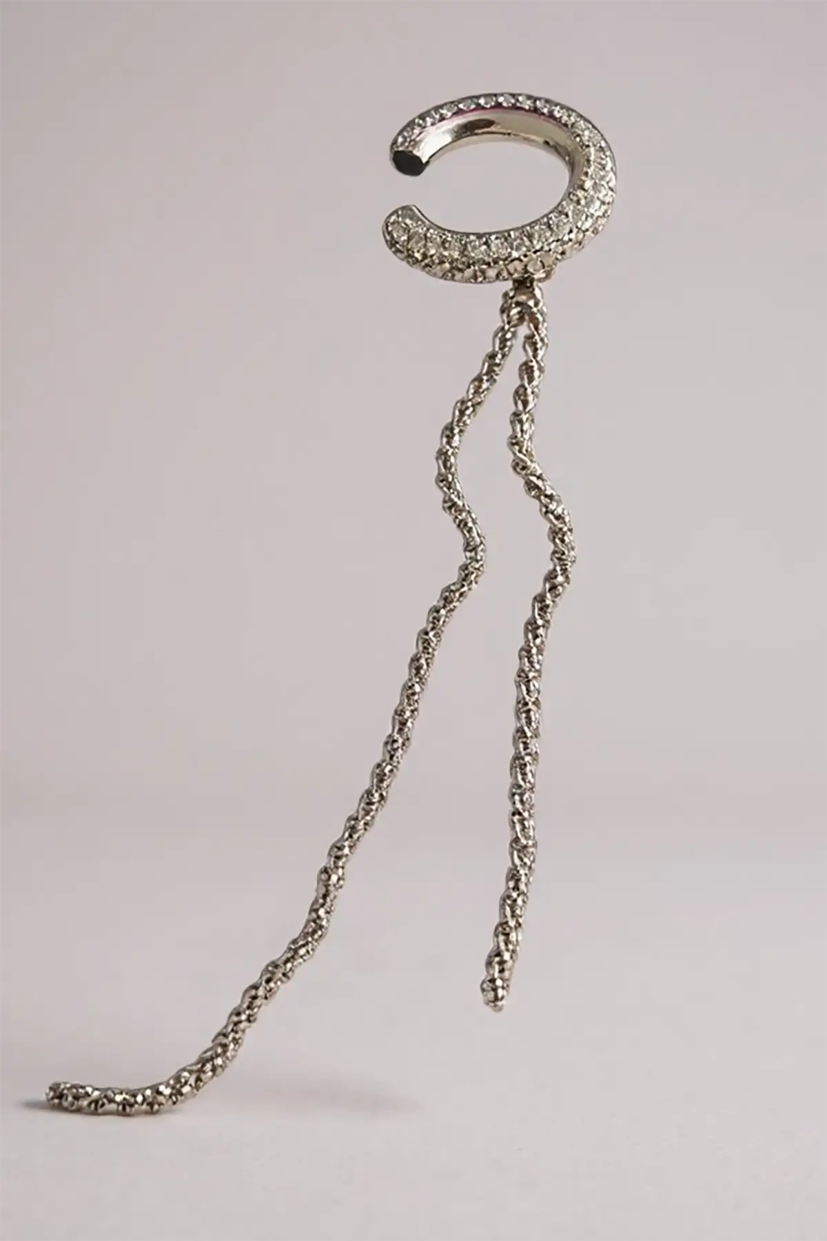 Gümüş Renk Taş Detaylı Sallantılı Ear Cuff (Tek)