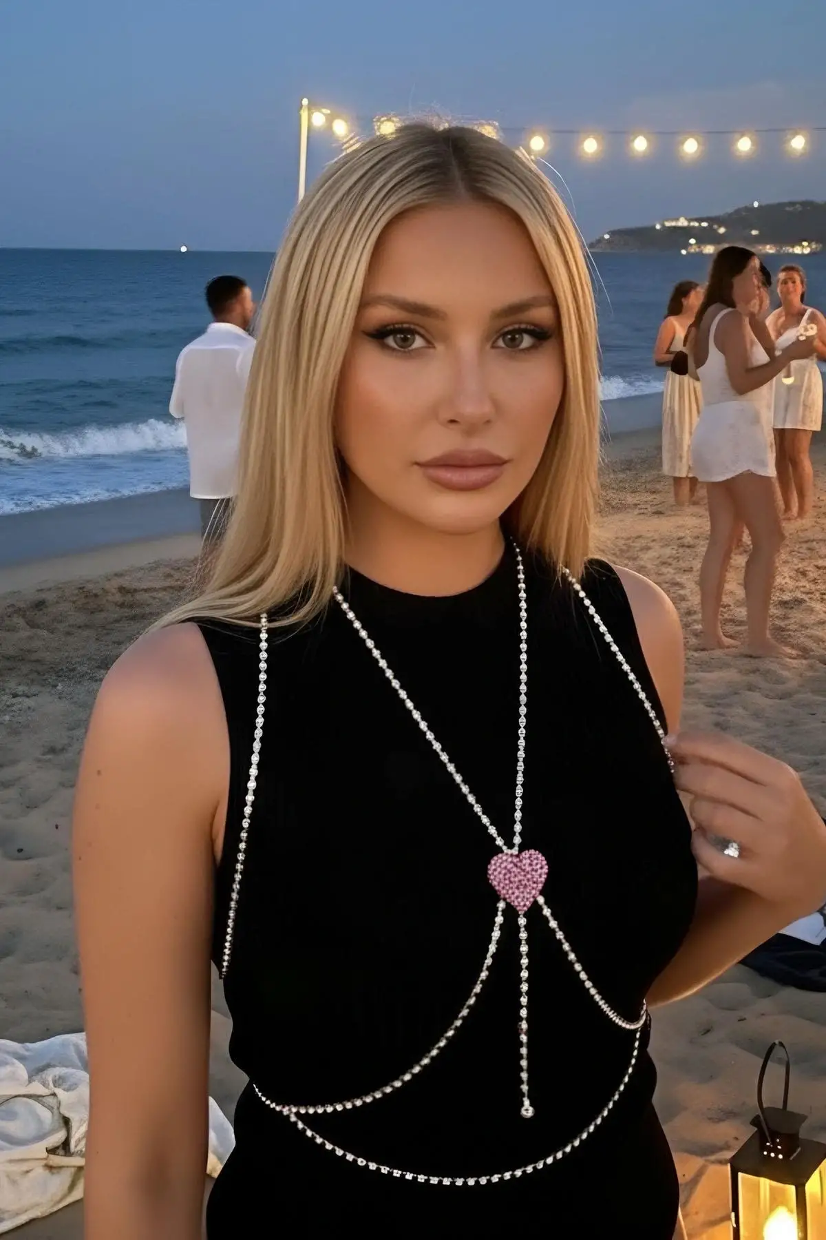 Gümüş Renk Taş Detaylı Tasarım Vücut Aksesuar