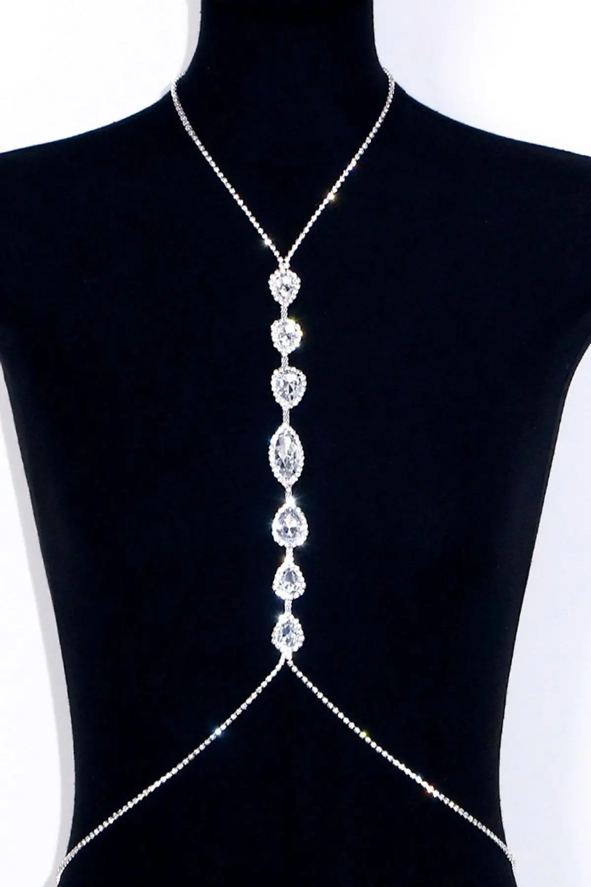 Gümüş Renk Taş Detaylı Tasarım Vücut Aksesuar