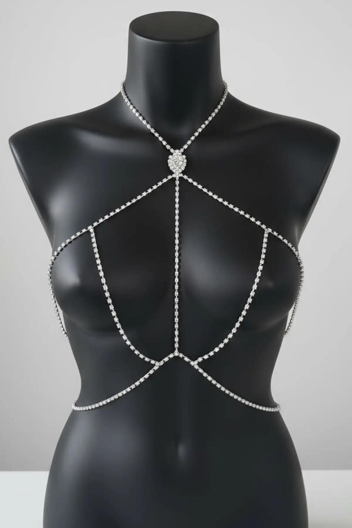 Gümüş Renk Taş Detaylı Tasarım Vücut Aksesuar