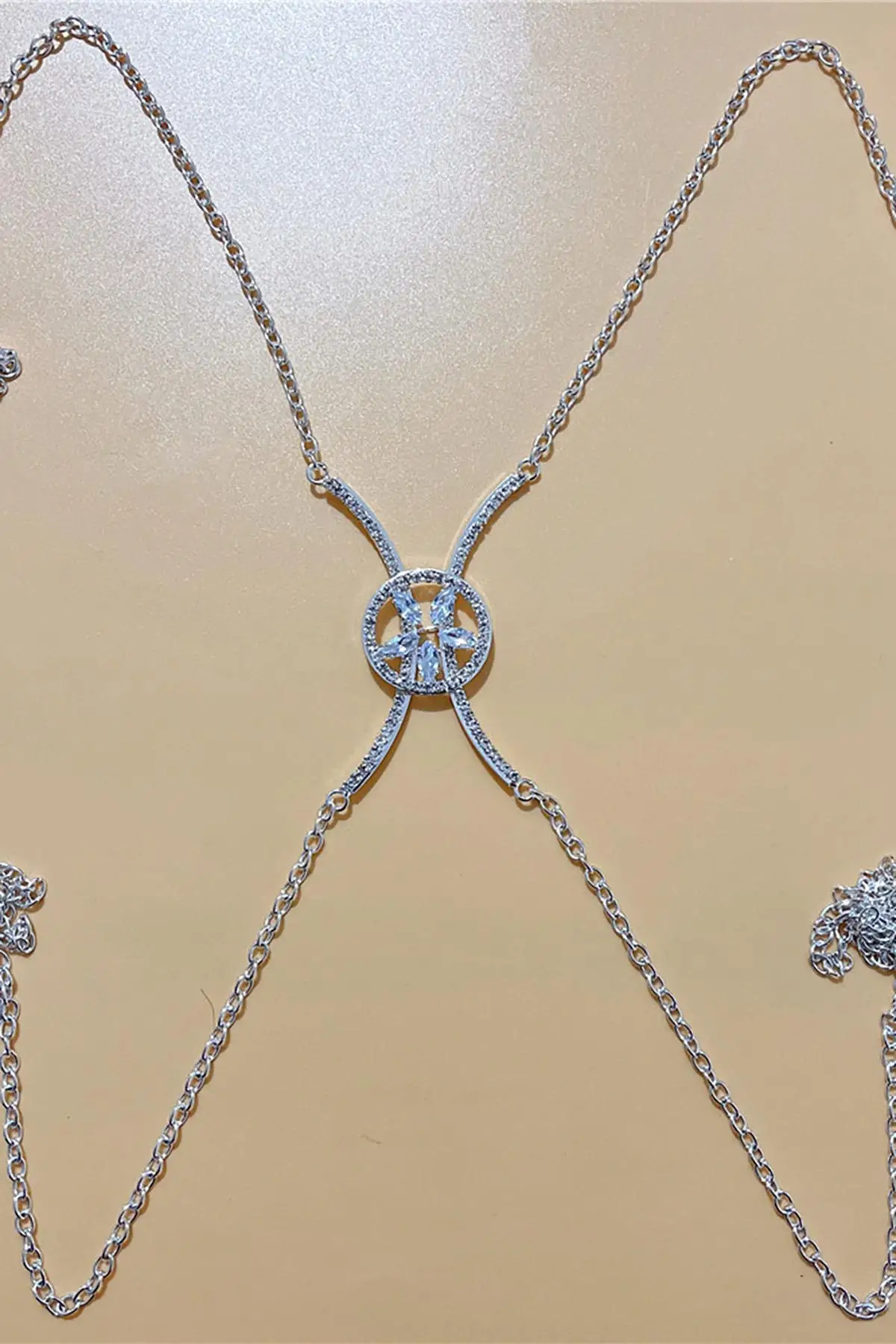 Gümüş Renk Taş Detaylı Tasarım Vücut Aksesuar