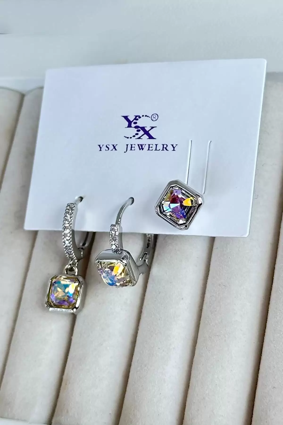 Gümüş Renk Taş Detaylı VİP 3lü YSX Küpe Set