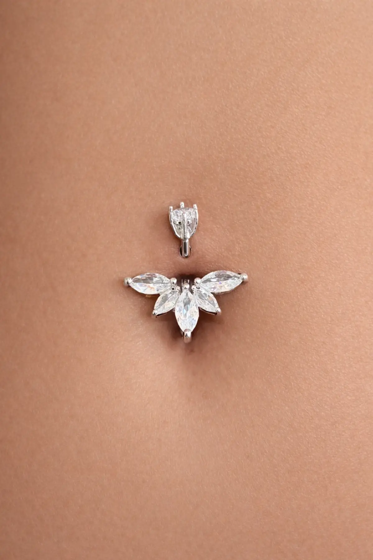 Gümüş Renk Taşlı Cerrahi Çelik Göbek Piercingi