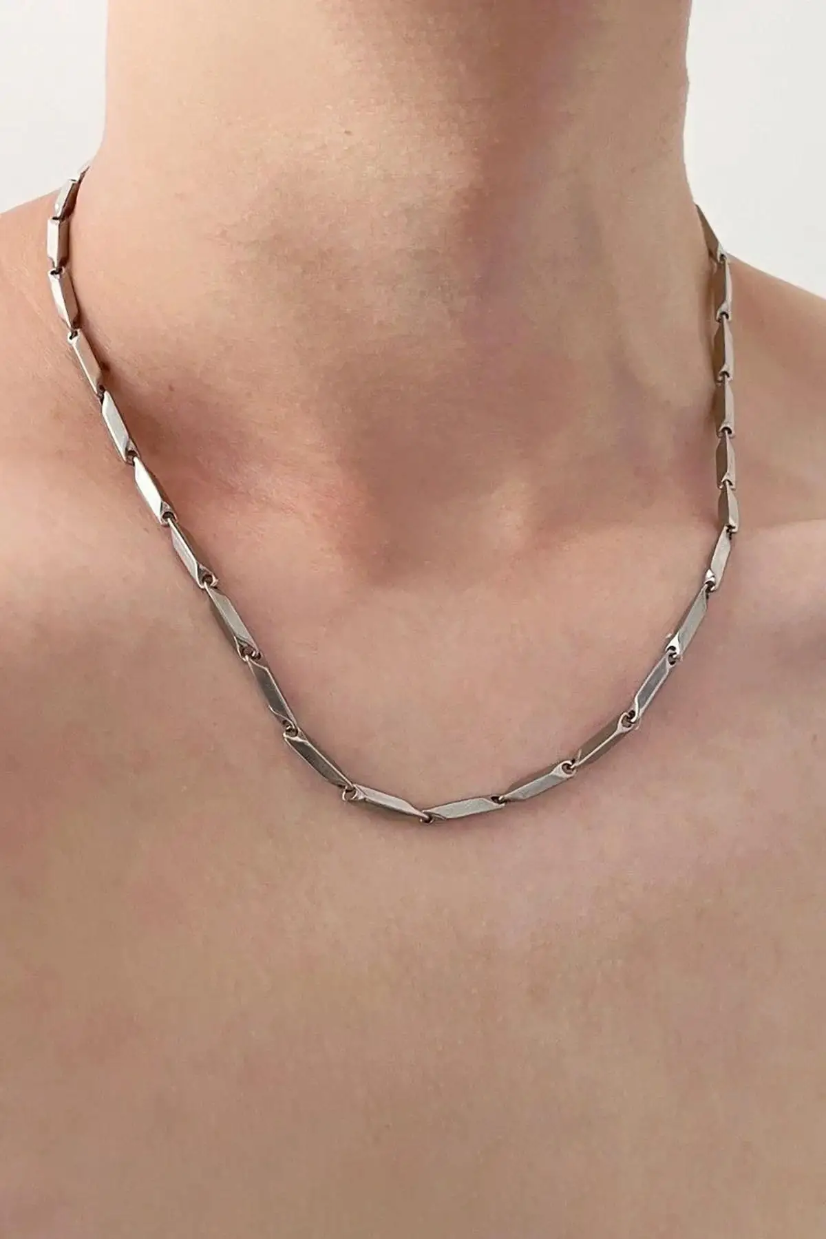 Gümüş Renk Unisex Çelik Kolye