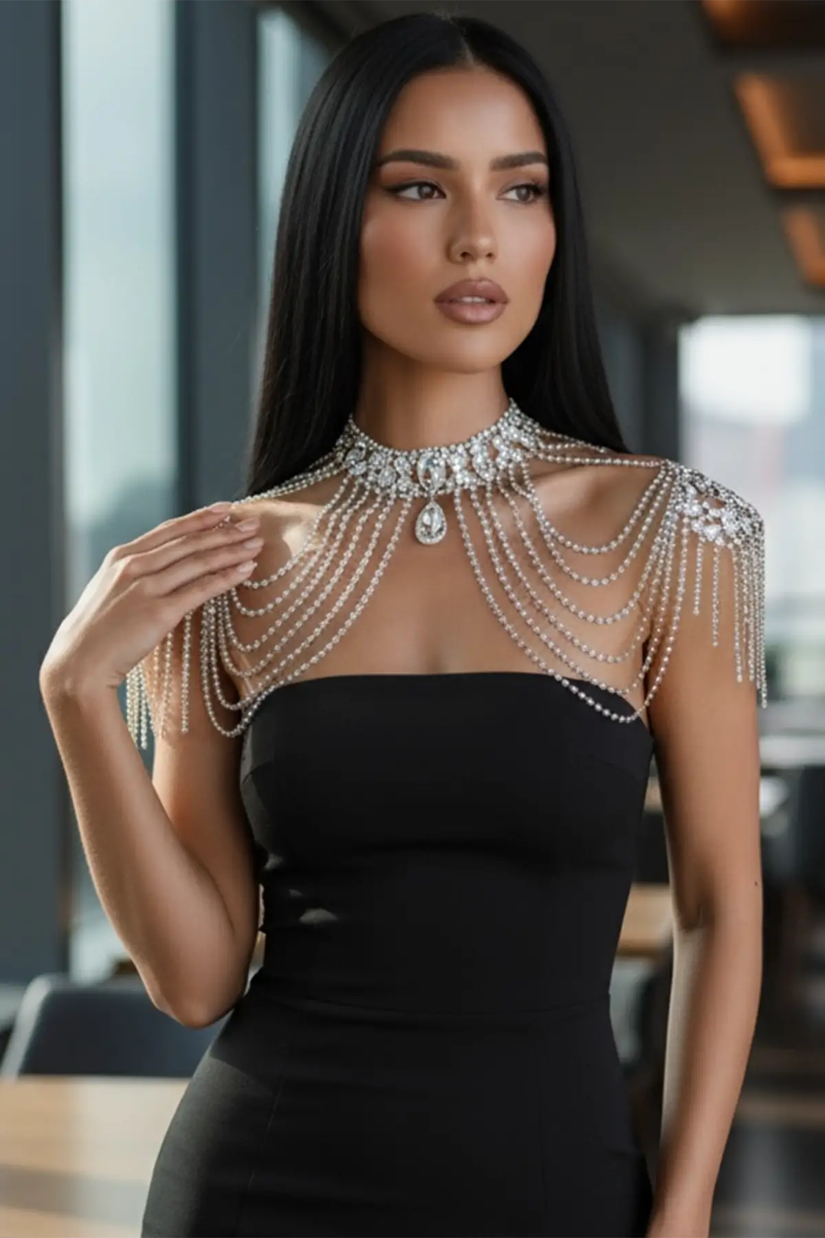 Gümüş Renk Yeşil Taş Detaylı Tasarım Vücut Aksesuar