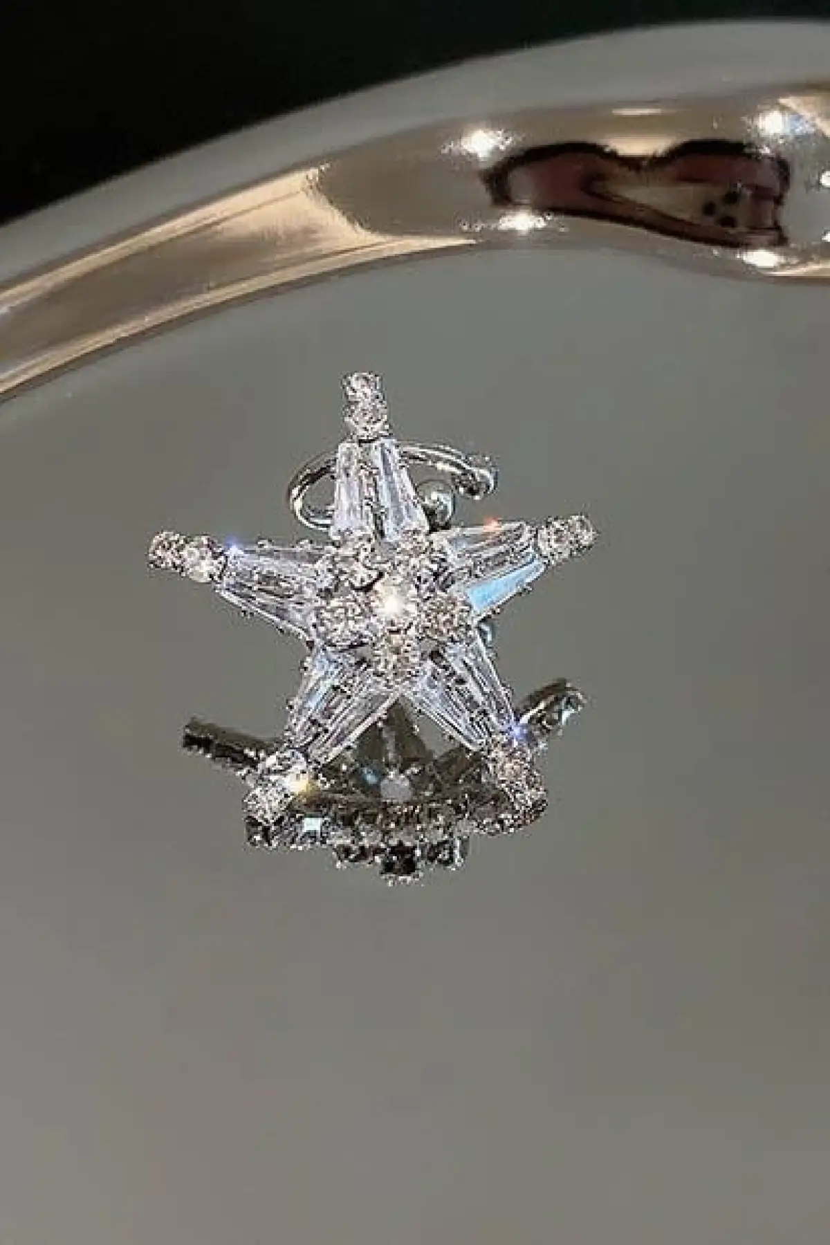 Gümüş Renk Yıldız Figürlü 14K Altın Kaplama TX Ear Cuff (Tek)