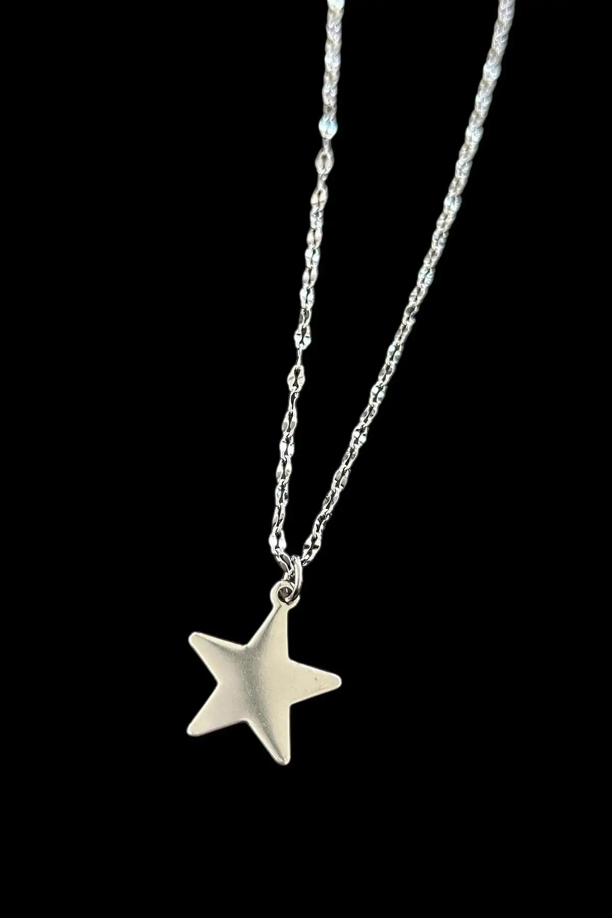 Gümüş Renk Yıldız Figürlü Çelik Kolye